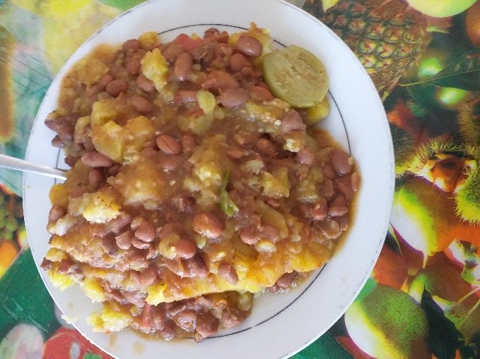 Fig. 1 Beans mixed with banana, a traditional staple food in Kagera region